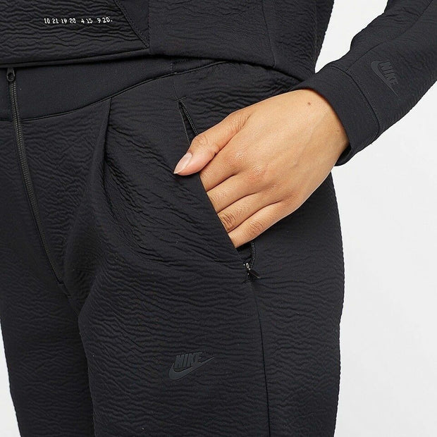 Nike Sportswear Tech Pack Woven Cropped Pants AJ6031-010 Black